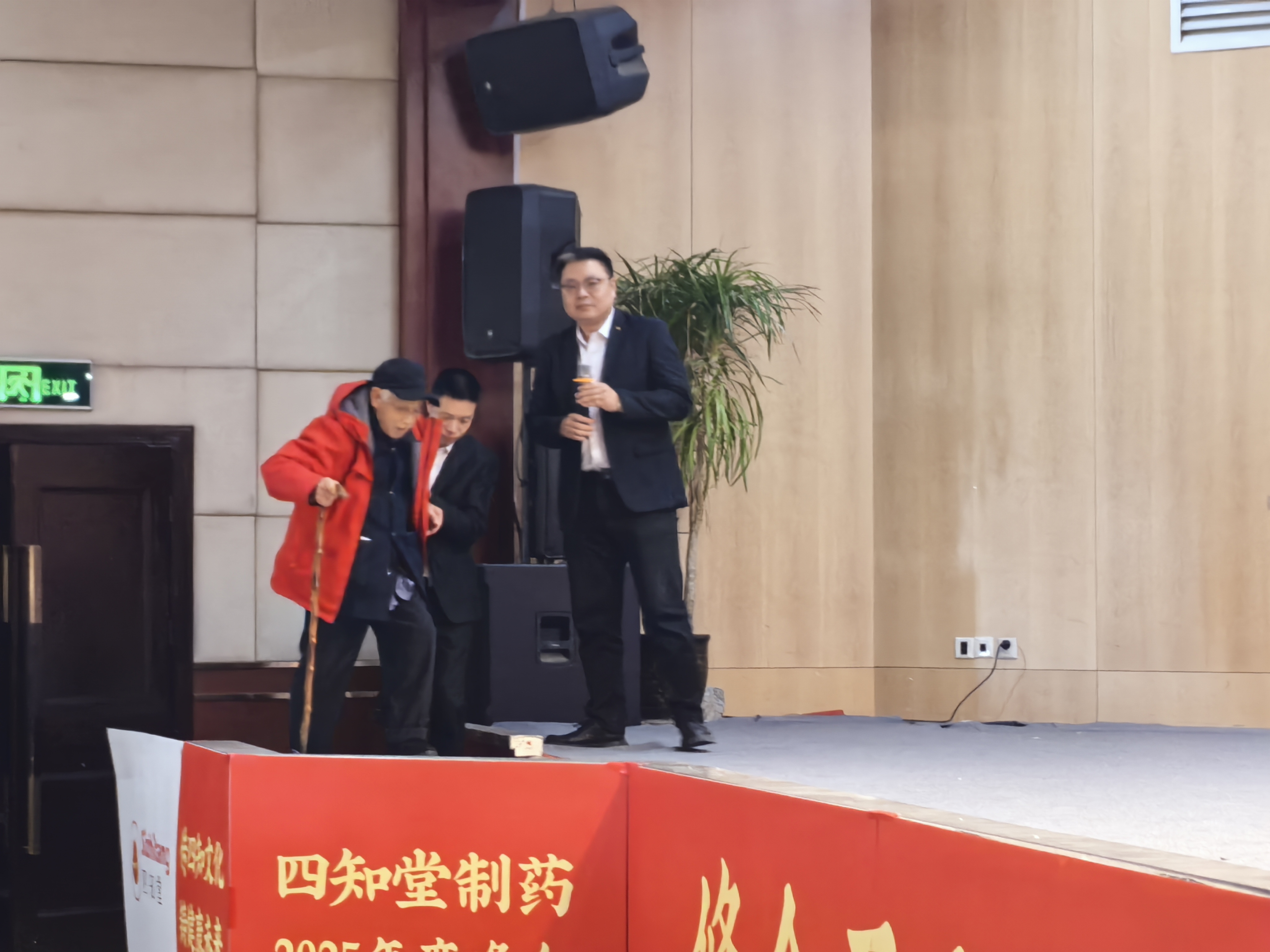 1764574238536540.jpg b06698a1748f0328790bd7a860ce7bc2.jpg